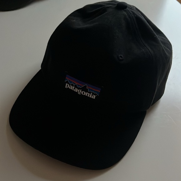 PATAGONIA and Vancity cap set of 2 - Picture 2 of 7